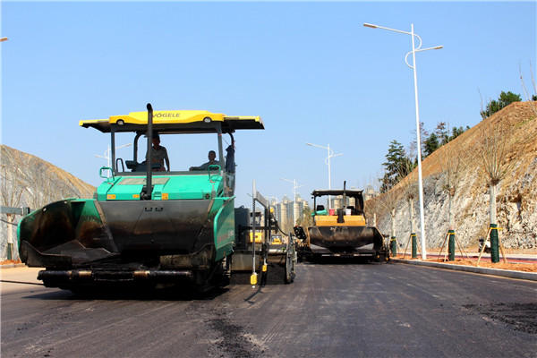 瀝青工程 、道路施工