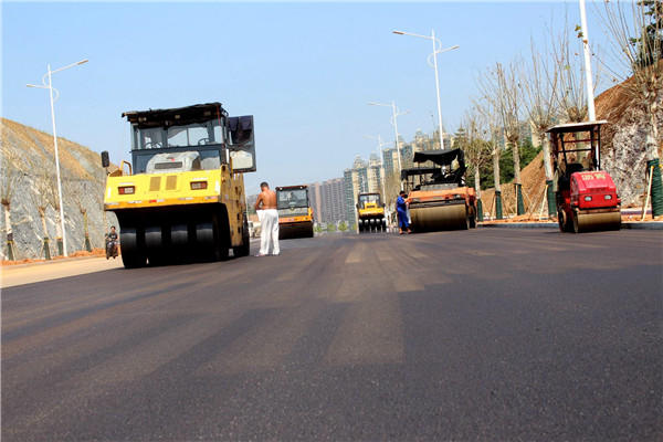 瀝青工程 、道路施工